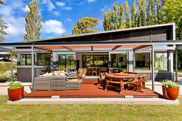 Photo of property in 24 Angus Place, Rangiora, 7400