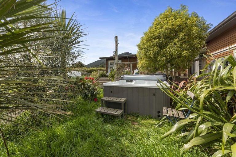 Photo of property in 438 Whitemans Valley Road, Whitemans Valley, Upper Hutt, 5371