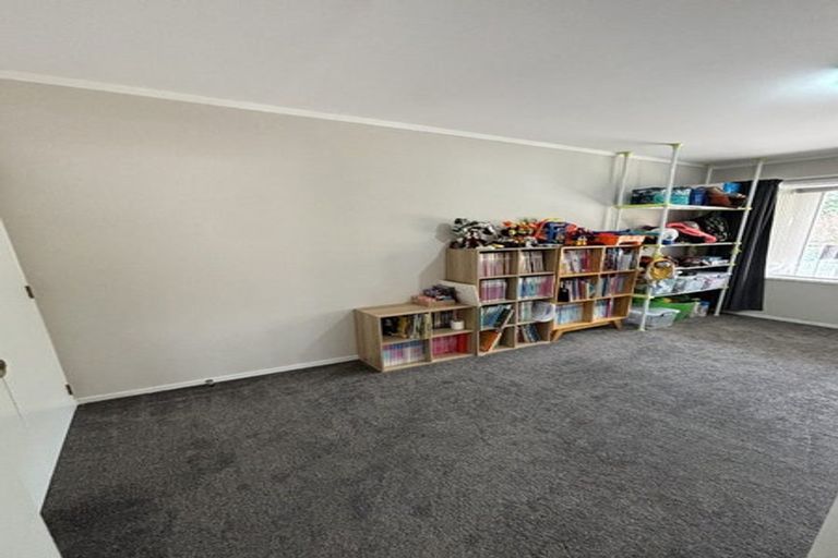 Photo of property in 1/6a Poseidon Place, Half Moon Bay, Auckland, 2012