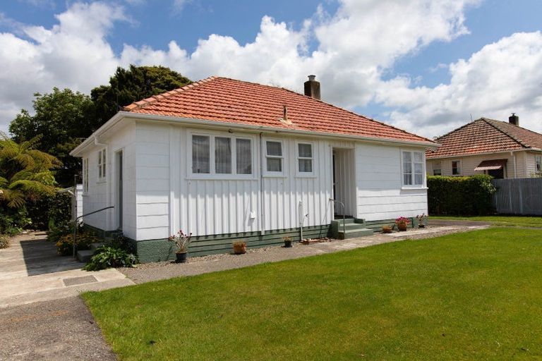 Photo of property in 29 Fox Street, Woodville, 4920