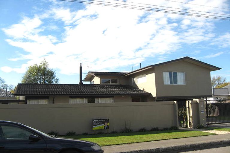 Photo of property in 1/46 Bryndwr Road, Fendalton, Christchurch, 8052