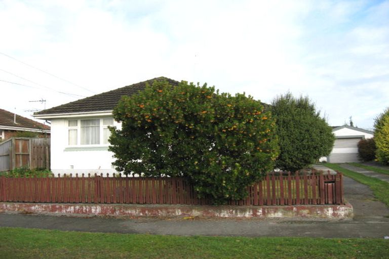 Photo of property in 23 Fenchurch Street, Northcote, Christchurch, 8052