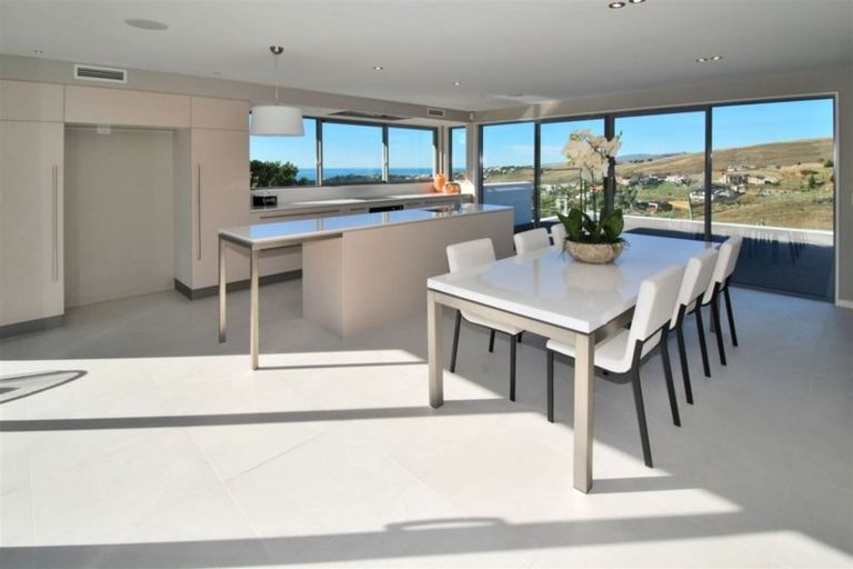 Photo of property in 220 Clifton Terrace, Clifton, Christchurch, 8081