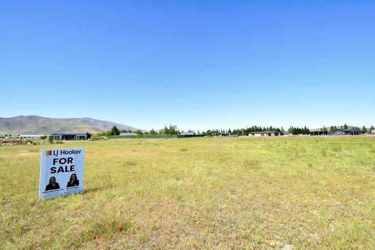 Photo of property in 23 Peak Drive, Twizel, 7901