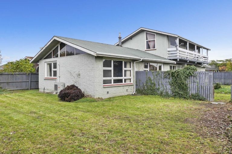 Photo of property in 75 Maidstone Road, Ilam, Christchurch, 8041