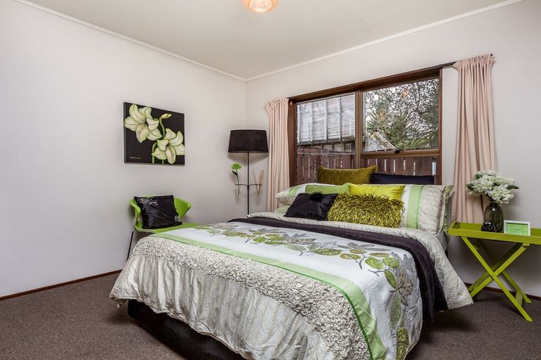 Photo of property in 2/133 Mokoia Road, Birkenhead, Auckland, 0626