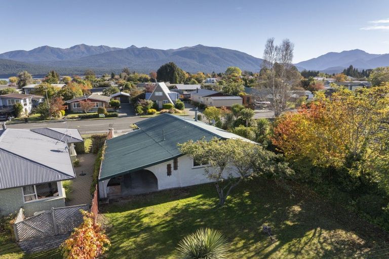 Photo of property in 108 Quintin Drive, Te Anau, 9600