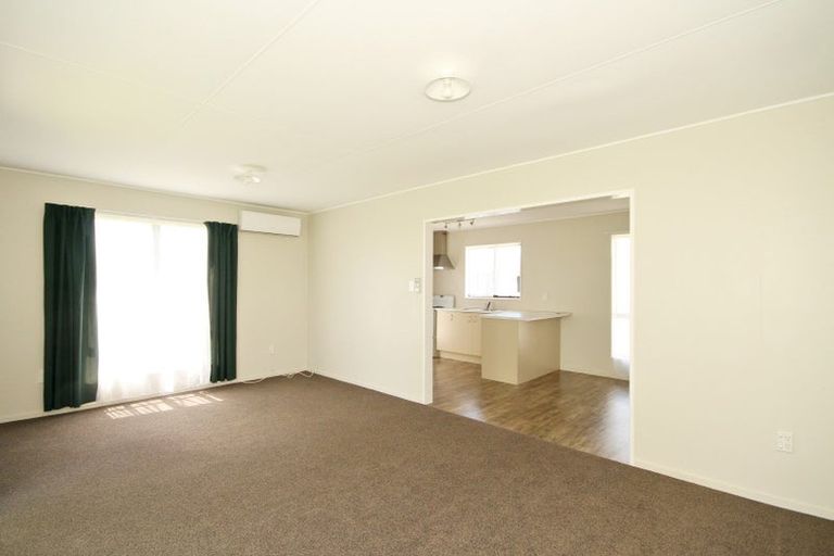 Photo of property in 13 Adkin Avenue, Levin, 5510