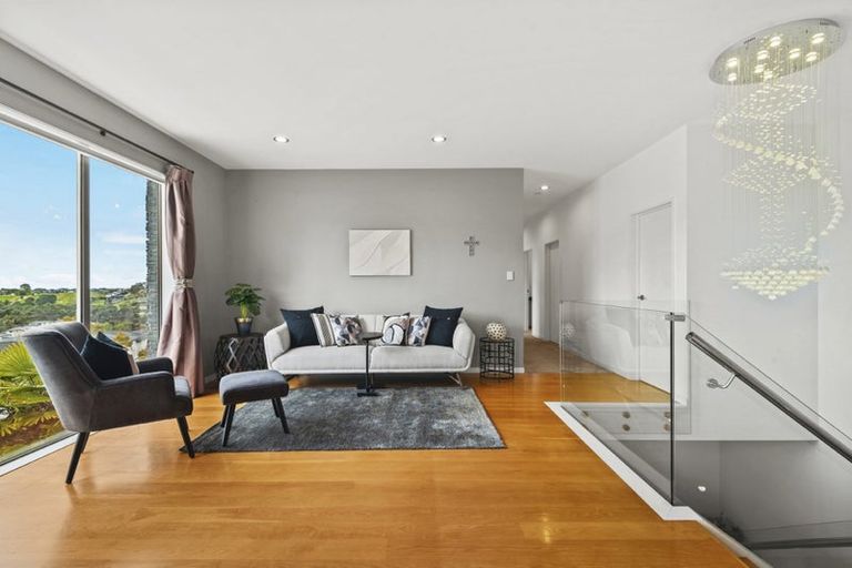 Photo of property in 21 Golden Morning Drive, Albany Heights, Auckland, 0632