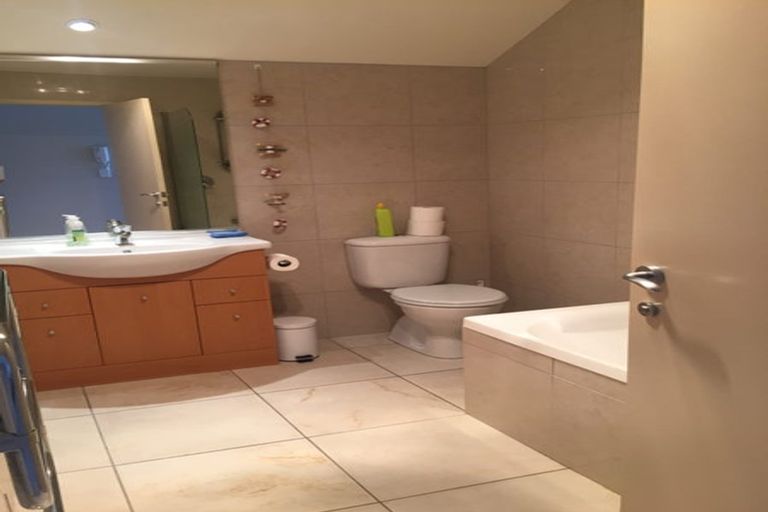 Photo of property in 8/46 May Street, Mount Maunganui, 3116