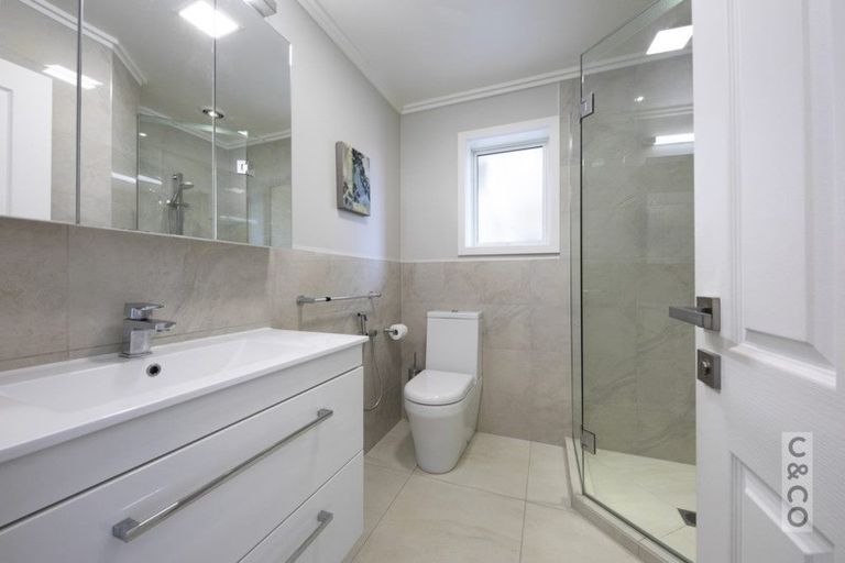 Photo of property in 31 Mudgeways Road, Massey, Auckland, 0614