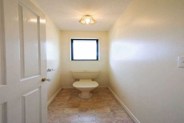 Photo of property in 2/10 Sefton Street, Belfast, Christchurch, 8051