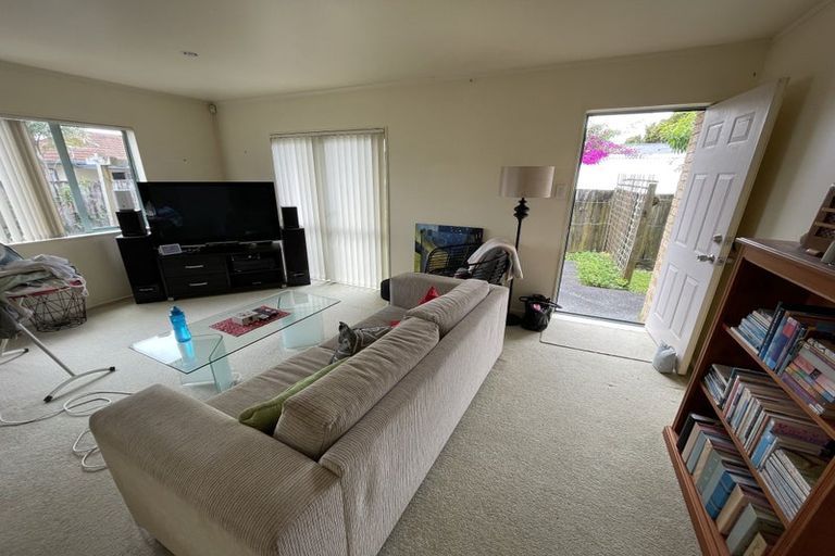 Photo of property in 4a Brandon Road, Glen Eden, Auckland, 0602