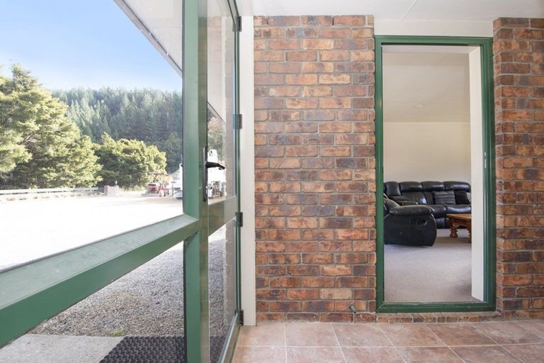 Photo of property in 77 Lindens Road, Mount Pleasant, Blenheim, 7273