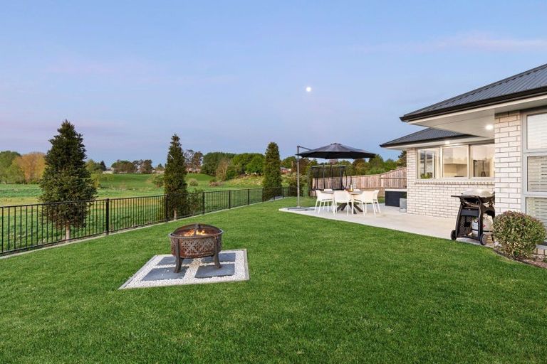 Photo of property in 8 Karamu Lane, Kihikihi, Te Awamutu, 3800