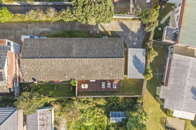 Photo of property in 3/166 East Coast Road, Forrest Hill, Auckland, 0620