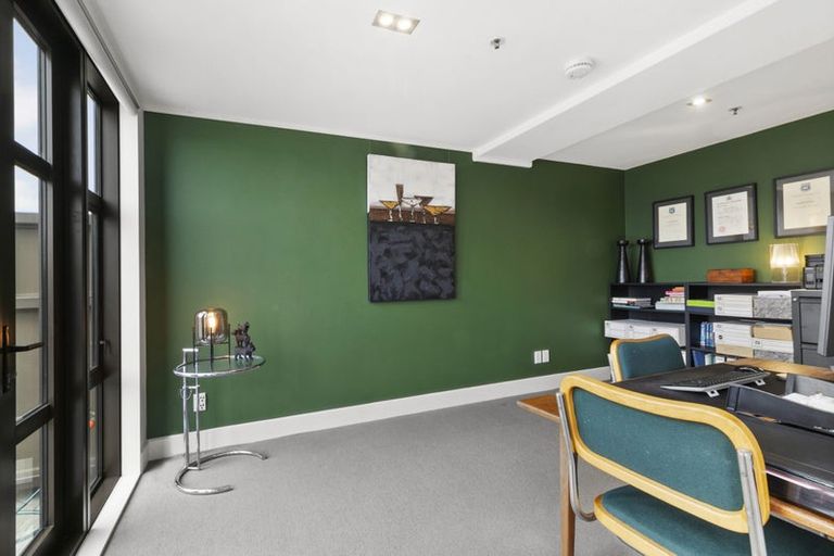 Photo of property in Augusta Apartments, 34/254 Willis Street, Te Aro, Wellington, 6011