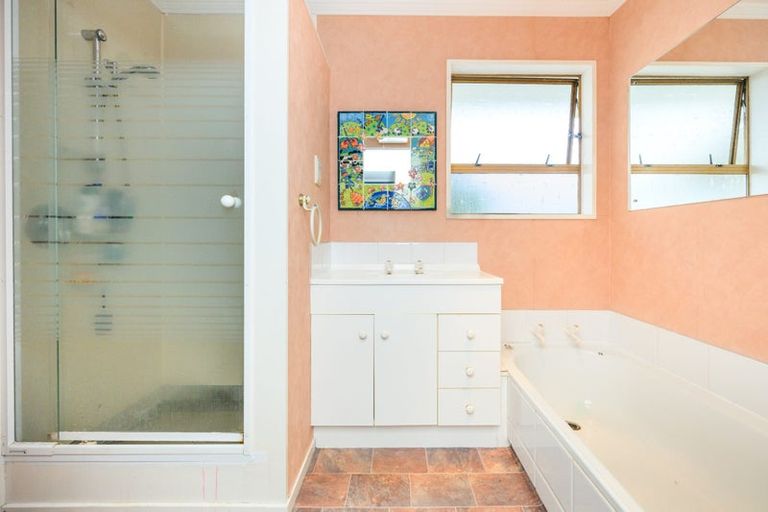 Photo of property in 21 Avon Street, Rongotea, 4476