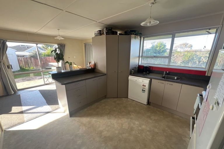 Photo of property in 25b Medina Crescent, Parklands, Christchurch, 8083