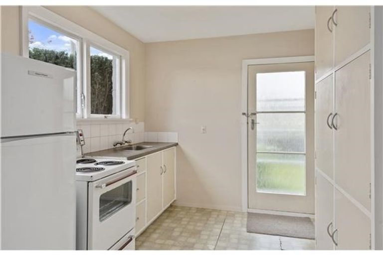 Photo of property in 4/28 Elizabeth Street, Riccarton, Christchurch, 8041