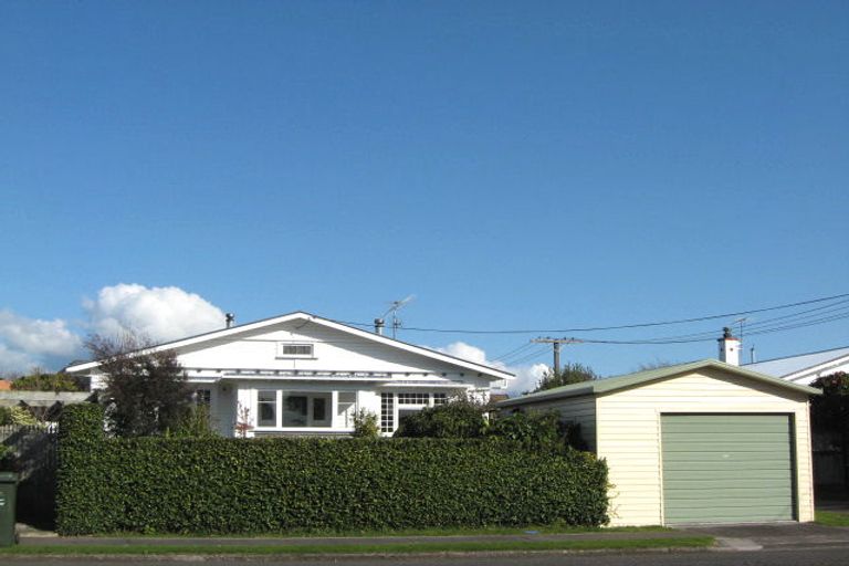 Photo of property in 15a Glen Almond Street, New Plymouth, 4310