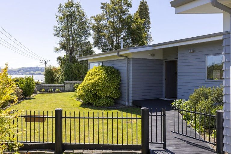 Photo of property in 2/30 Ingle Avenue, Waipahihi, Taupo, 3330