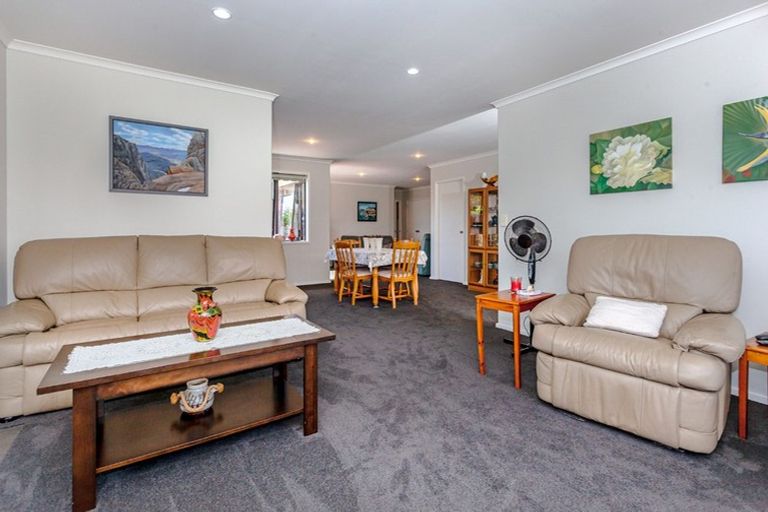 Photo of property in 16 Cobham Lane, Whitianga, 3510