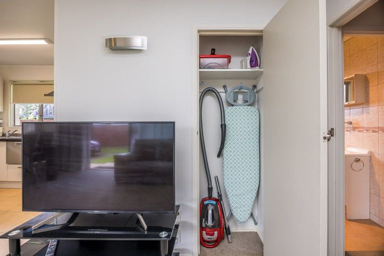 Photo of property in 2/10 Raewyn Place, Pakuranga, Auckland, 2010