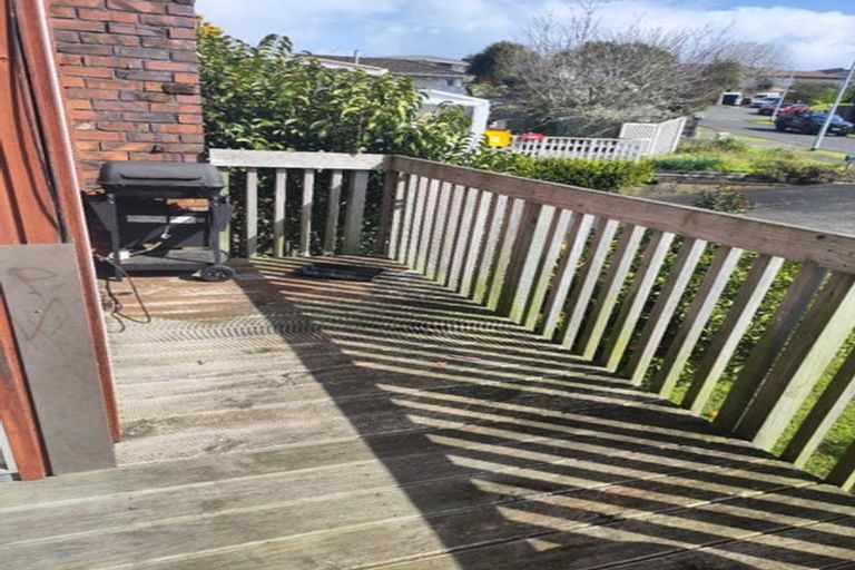 Photo of property in 10 Boys Place, Pakuranga Heights, Auckland, 2010