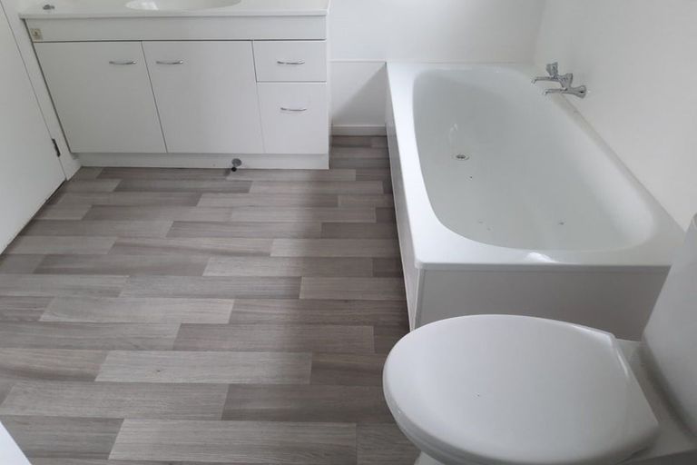 Photo of property in 42a Flower Street, Bulls, 4818