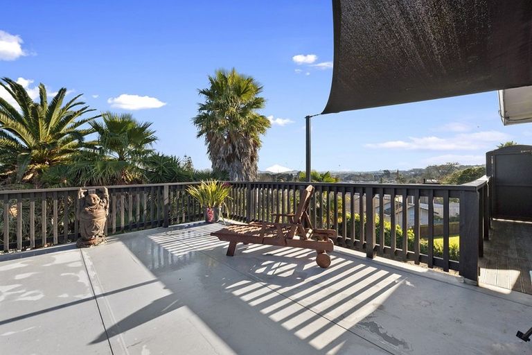 Photo of property in 16b Pohutukawa Drive, Pukete, Hamilton, 3200