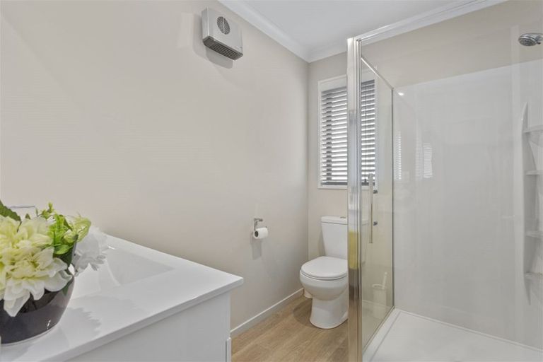 Photo of property in 3/502 Harewood Road, Harewood, Christchurch, 8051