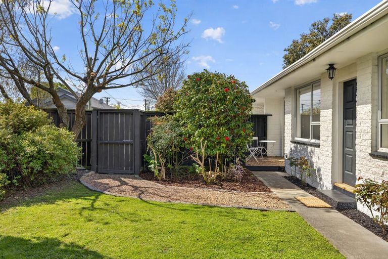 Photo of property in 2/21a Domain Terrace, Spreydon, Christchurch, 8024