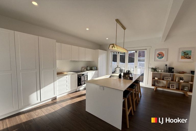 Photo of property in 104 Forbury Road, Saint Clair, Dunedin, 9012