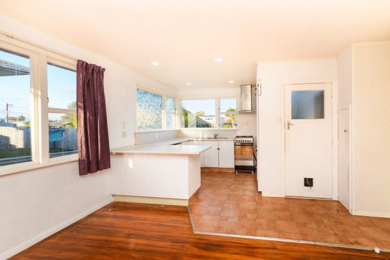 Photo of property in 17 Mcclure Street, Feilding, 4702