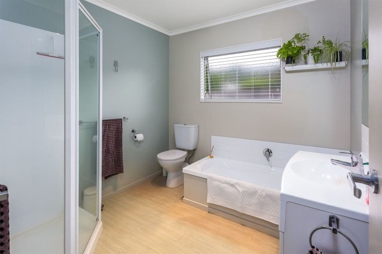 Photo of property in 12 Koutunui Road, Athenree, Katikati, 3177