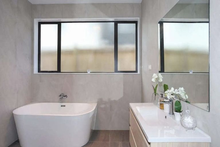 Photo of property in 297 Harbourside Drive, Karaka, Papakura, 2113