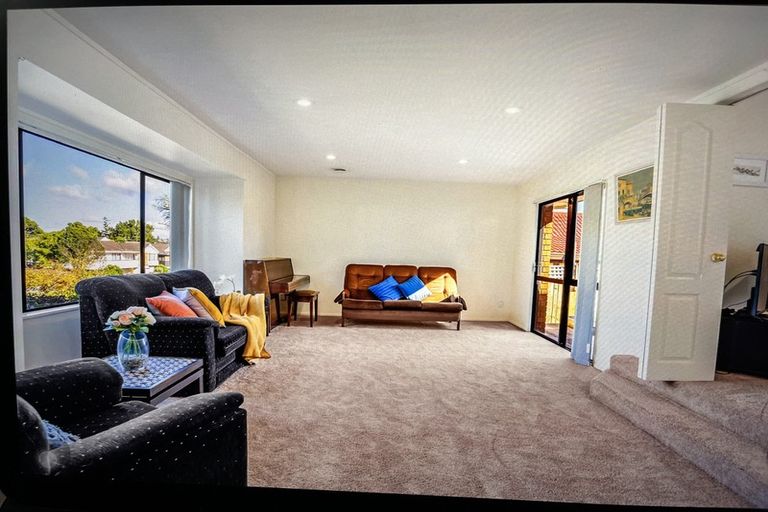 Photo of property in 38 Simmental Crescent, Somerville, Auckland, 2014