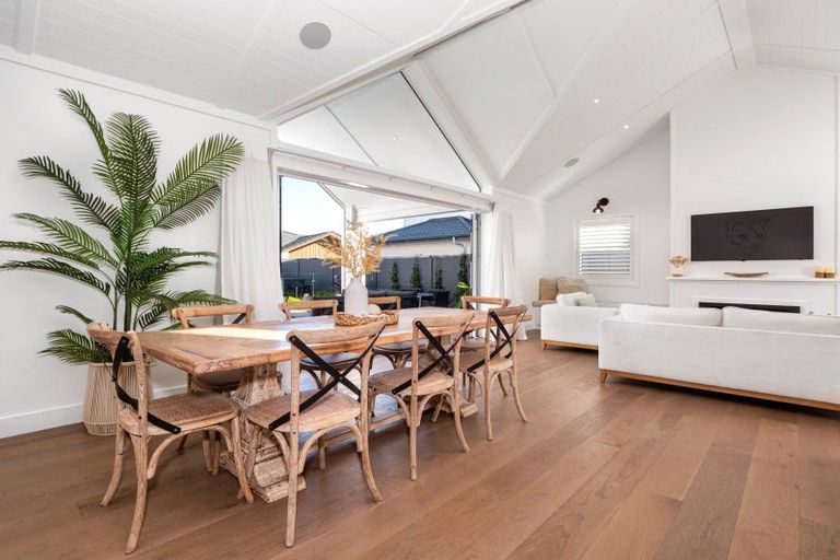 Photo of property in 10 Oceania Sands Way, Papamoa Beach, Papamoa, 3118