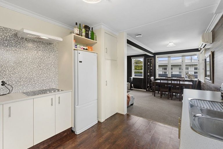 Photo of property in 593 Queen Street East, Levin, 5510