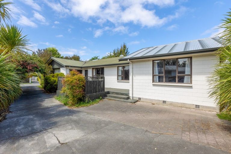 Photo of property in 39 Tintern Avenue, Avonhead, Christchurch, 8042