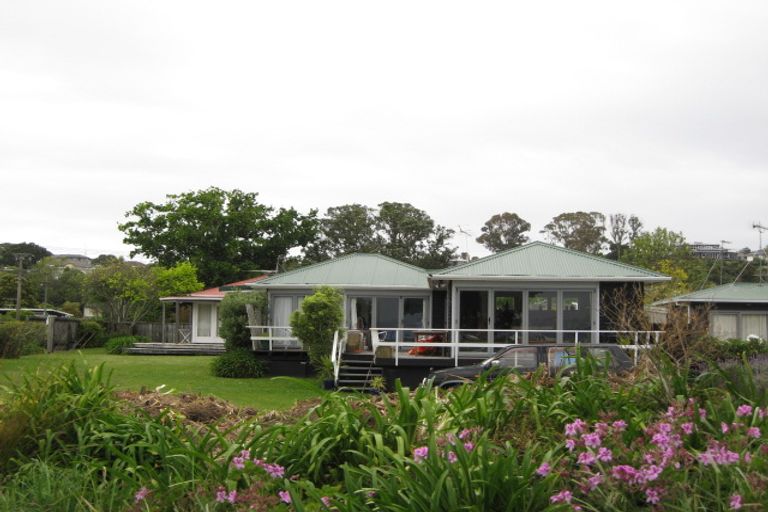 Photo of property in 8 Cross Street, Manly, Whangaparaoa, 0930