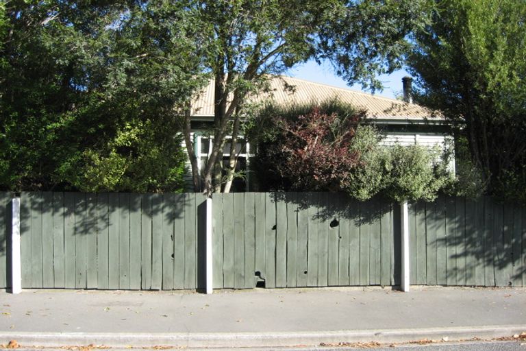 Photo of property in 44 Walpole Street, Waltham, Christchurch, 8023
