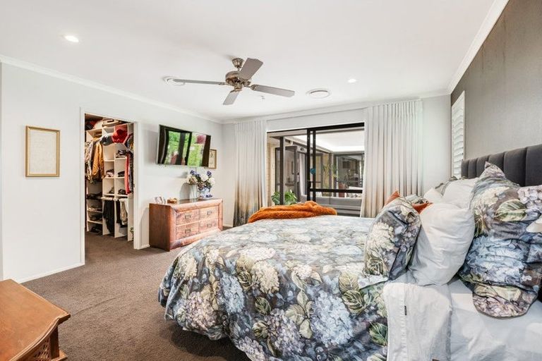 Photo of property in 8a Astrolabe Place, Gulf Harbour, Whangaparaoa, 0930