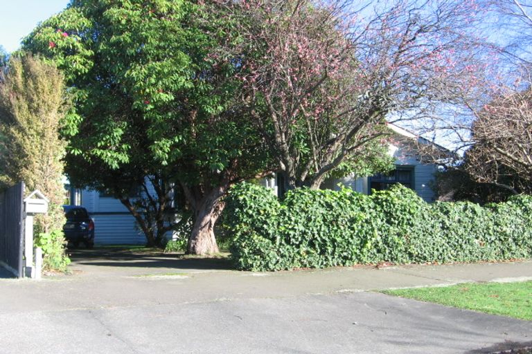 Photo of property in 16 Martin Street, Palmerston North, 4414