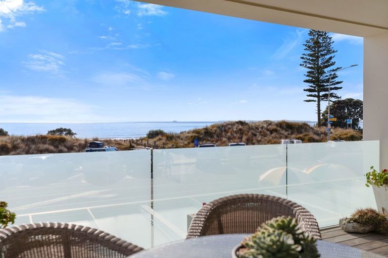 Photo of property in 1/154 Marine Parade, Mount Maunganui, 3116
