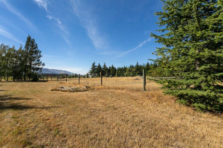 Photo of property in 8 Cemetery Road, Lake Hawea, Wanaka, 9382