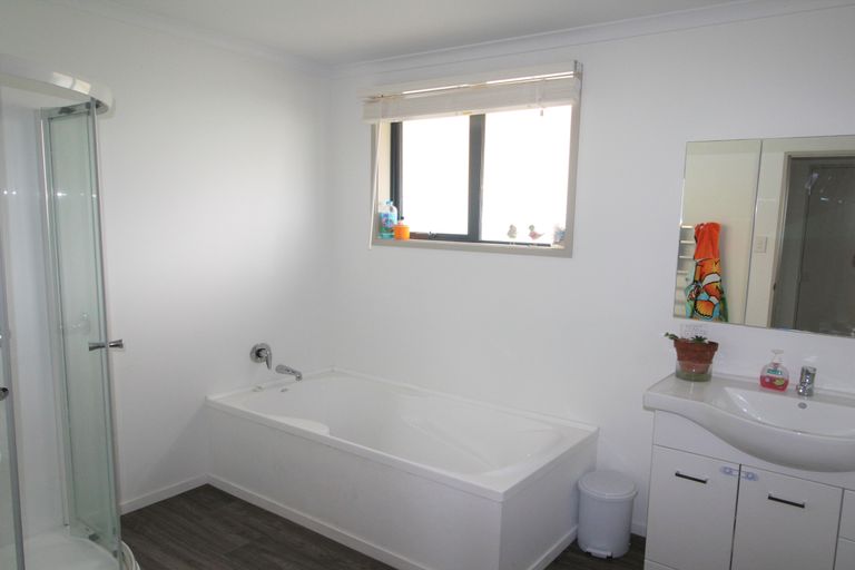 Photo of property in 21 Missy Crescent, Mount Pisa, Cromwell, 9383