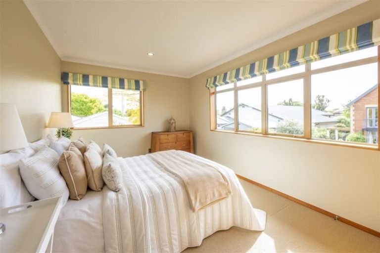 Photo of property in 41b Avonhead Road, Avonhead, Christchurch, 8042