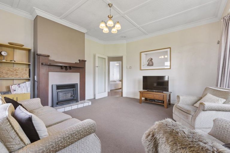 Photo of property in 96 Tukapa Street, Westown, New Plymouth, 4310